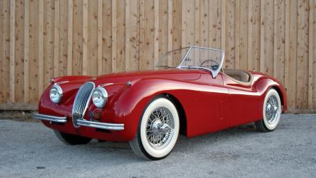 Classic Jaguar Roadster Elegance wallpaper
