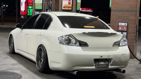 Car wallpaper wallpaper