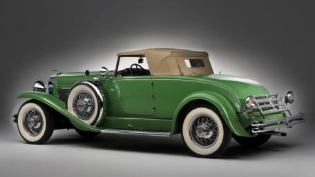Elegant Duesenberg Classic Roadster wallpaper