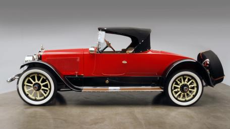 Classic Red Packard Roadster wallpaper