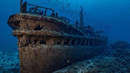 Mystic Underwater Shipwreck wallpaper