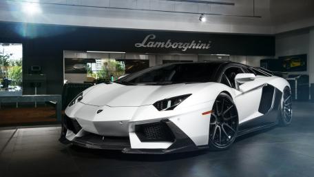 Lamborghini Aventador Luxury Showroom Supercar wallpaper