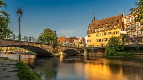 Golden Evening at Pont Saint Guillaume wallpaper