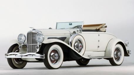 Classic Duesenberg Elegance wallpaper