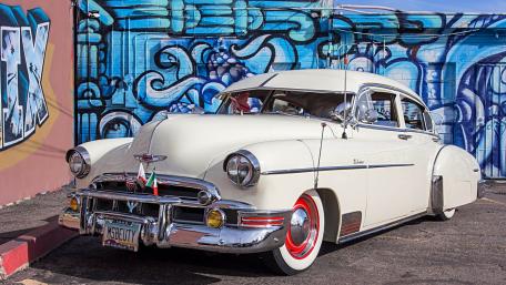 Classic Chevrolet Fleetline Deluxe in Urban Graffiti Glow wallpaper