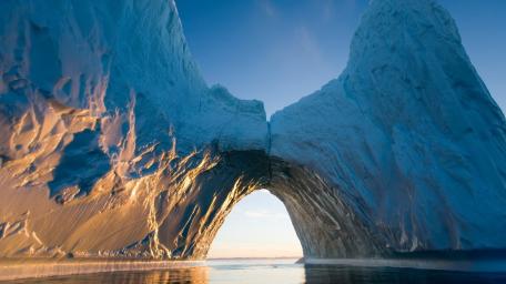 Arctic Ice Arch Glow wallpaper