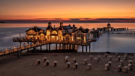 Golden Twilight at Sellin Pier wallpaper