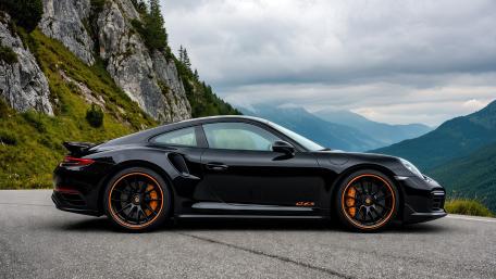 Car wallpaper wallpaper