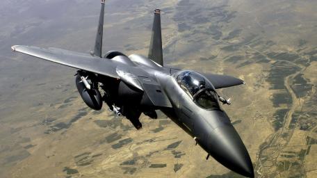 F15 Eagle Dominates the Sky with Power and Precision wallpaper