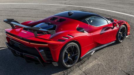 Ferrari SF90 XX Stradale Red Hypercar wallpaper