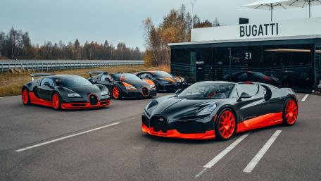 Bugatti Tourbillon Hypercar Showcase wallpaper