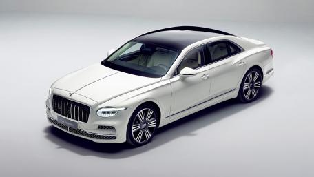 Elegant Bentley Flying Spur Azure wallpaper