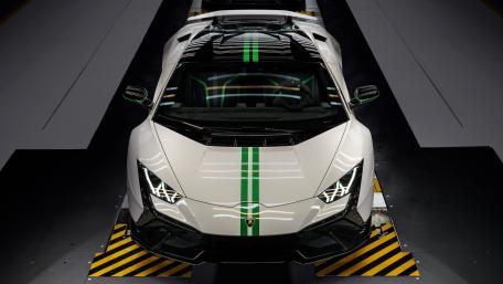 Lamborghini Huracan Anniversary Edition wallpaper