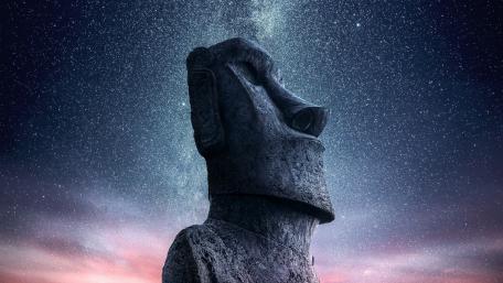 Ancient Moai Beneath the Milky Way wallpaper