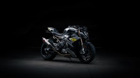 BMW S 1000 R Studio Power wallpaper