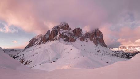 Alpine Dawn Over Snowy Peaks wallpaper