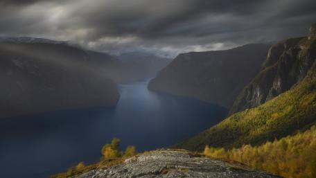 Moody Autumn Fjord Overlook wallpaper