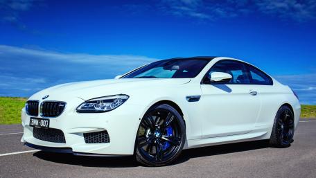 White BMW M6 Coupe Roadside Elegance wallpaper