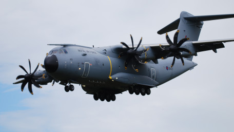 RAF A400M Atlas Approaching Landing wallpaper