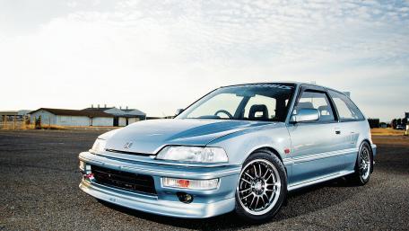 Retro Silver Honda Hatch wallpaper