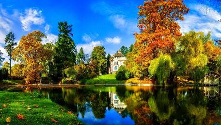 Autumn Cottage by the Tranquil Lake wallpaper