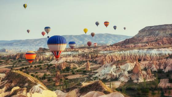 Hot air balloons over Cappadocia, Turkey wallpaper