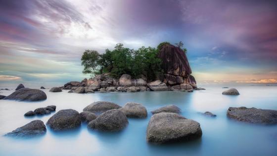 Uninhabited islet wallpaper
