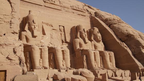Abu Simbel temples wallpaper