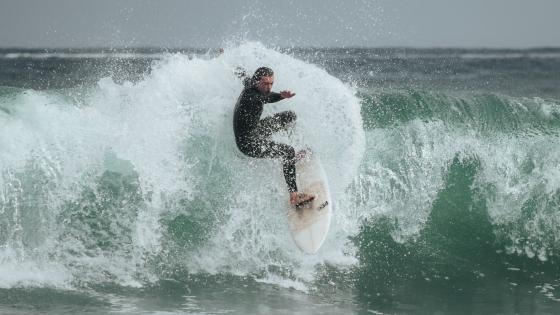 Wetsuit wallpapers - backiee