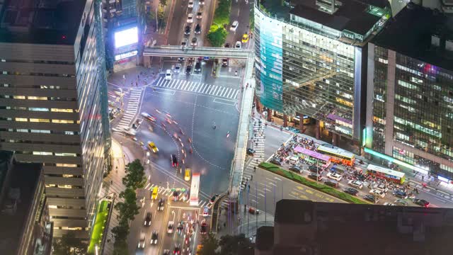 Busy crosswalk in modern city live wallpaper
