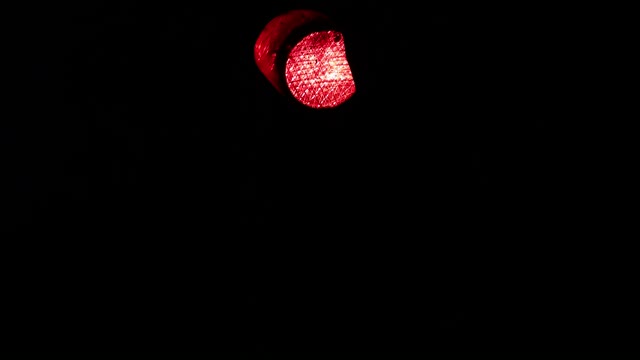 Green glowing light in darkness live wallpaper