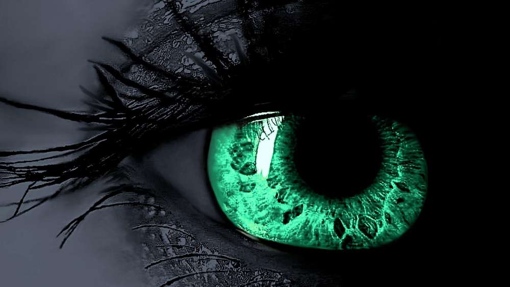 Green eye wallpaper