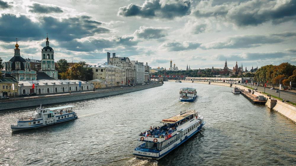 Moscow river wallpaper