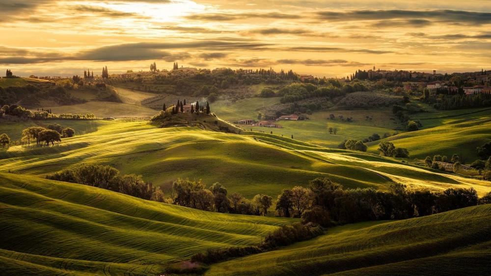 Val d'Orcia rolling hills (Tuscany) wallpaper