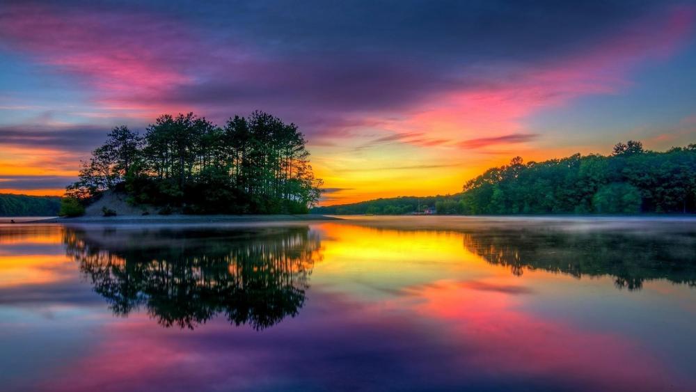Sunset reflected in lake  wallpaper