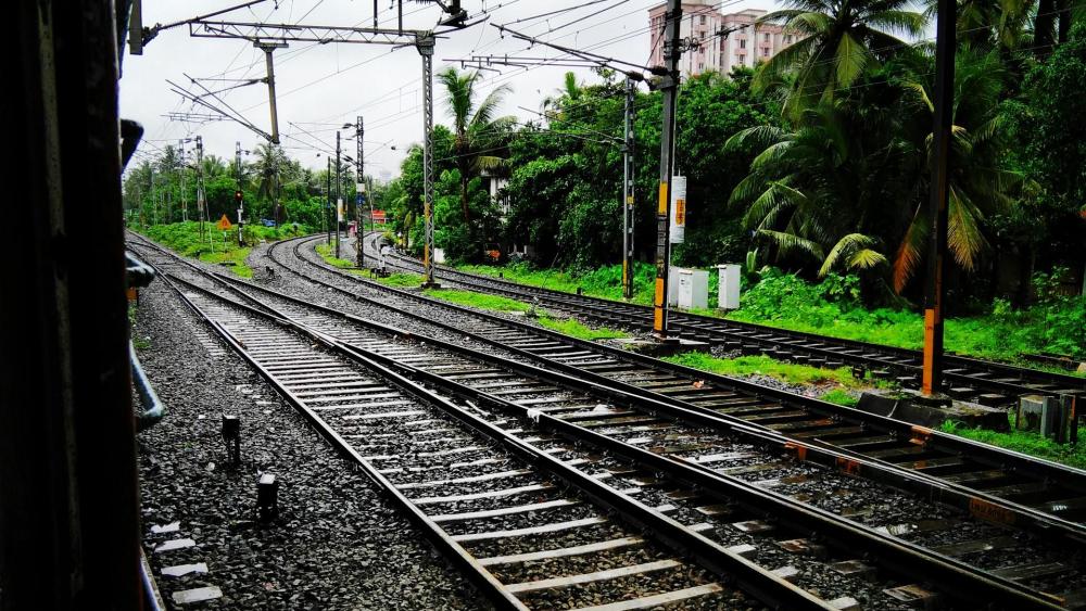 train wallpaper