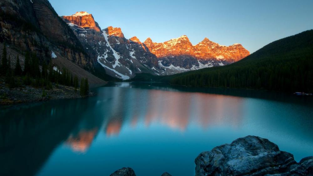 Moraine Lake - Valley of the Ten Peaks wallpaper