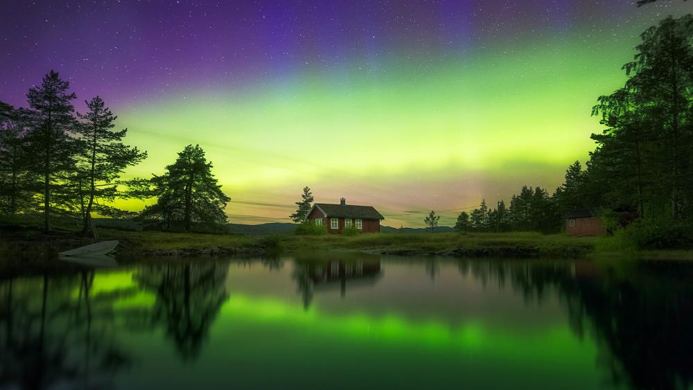 Aurora Borealis above Ringerike, Norway wallpaper