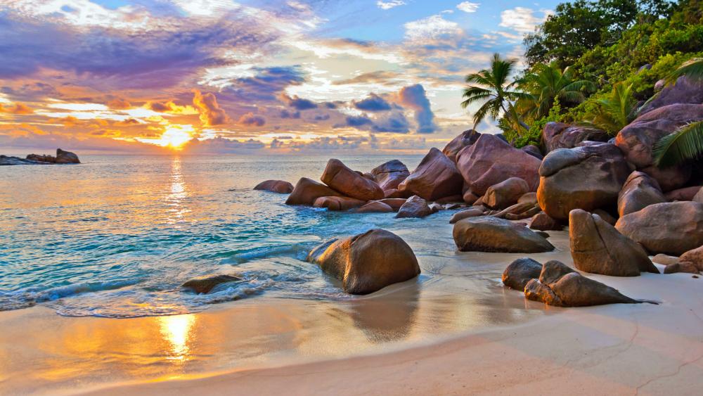Sunrise at Seychelle Islands wallpaper