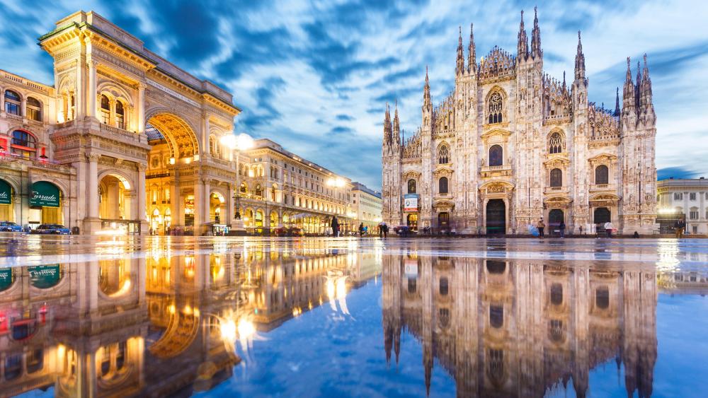 Milan Cathedral afer a rainy day wallpaper