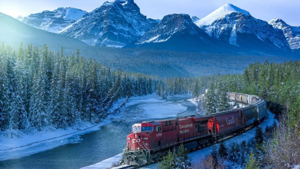 Rail transport in the Canadian Rockies wallpaper