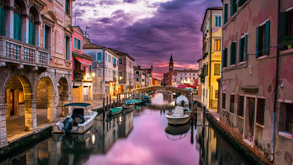 Canal Vena - Chioggia, Venice, Italy wallpaper