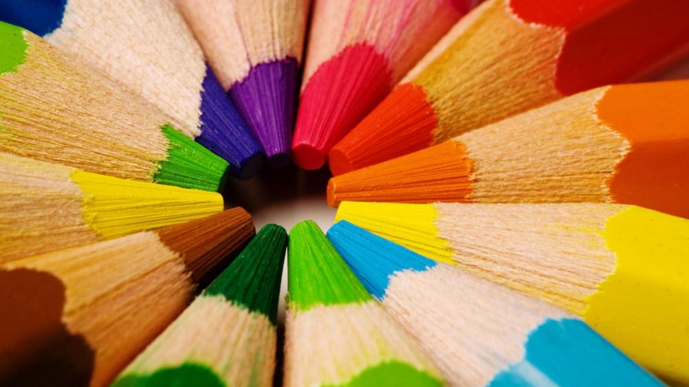 Colorful pencils wallpaper