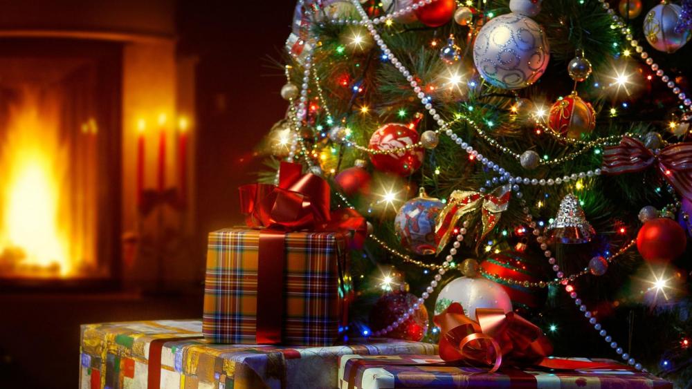 Christmas Tree with gifts wallpaper