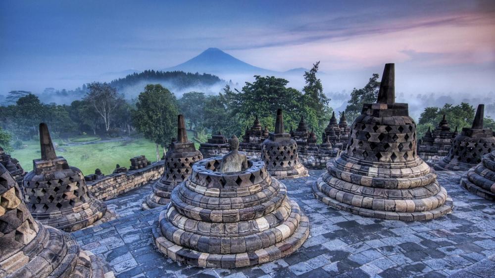 Borobudur Buddhist temple wallpaper