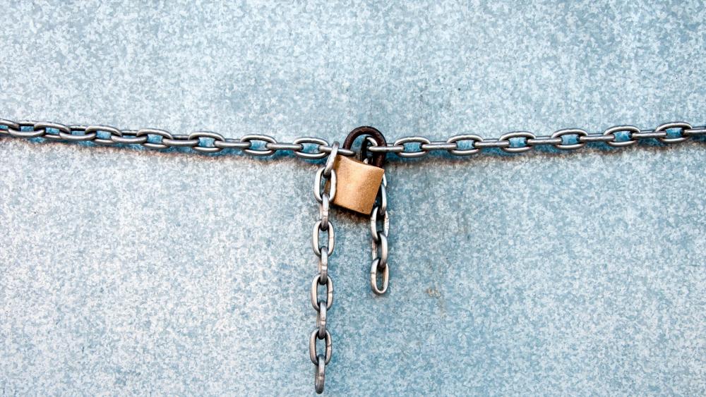 Lock n Chains wallpaper