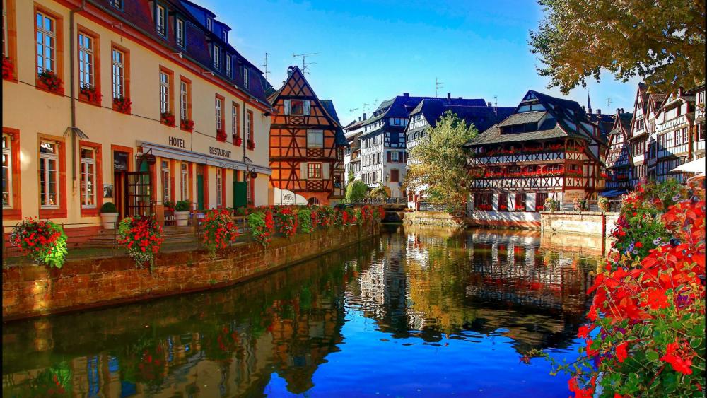 Maison des Tanneurs (House of Tanners, Strasbourg) wallpaper