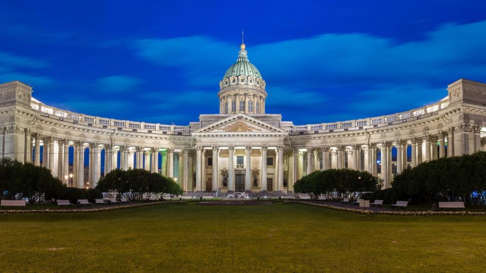 The Kazan Cathedral in Saint Petersburg - backiee