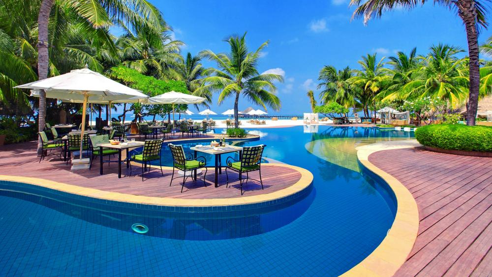 Resort in Kanuhura, Maldives wallpaper