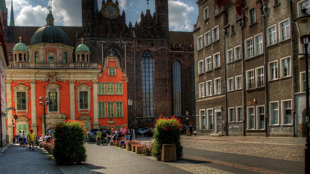 Royal Chapel and St. Mary's Church (Gdansk, Poland) wallpaper